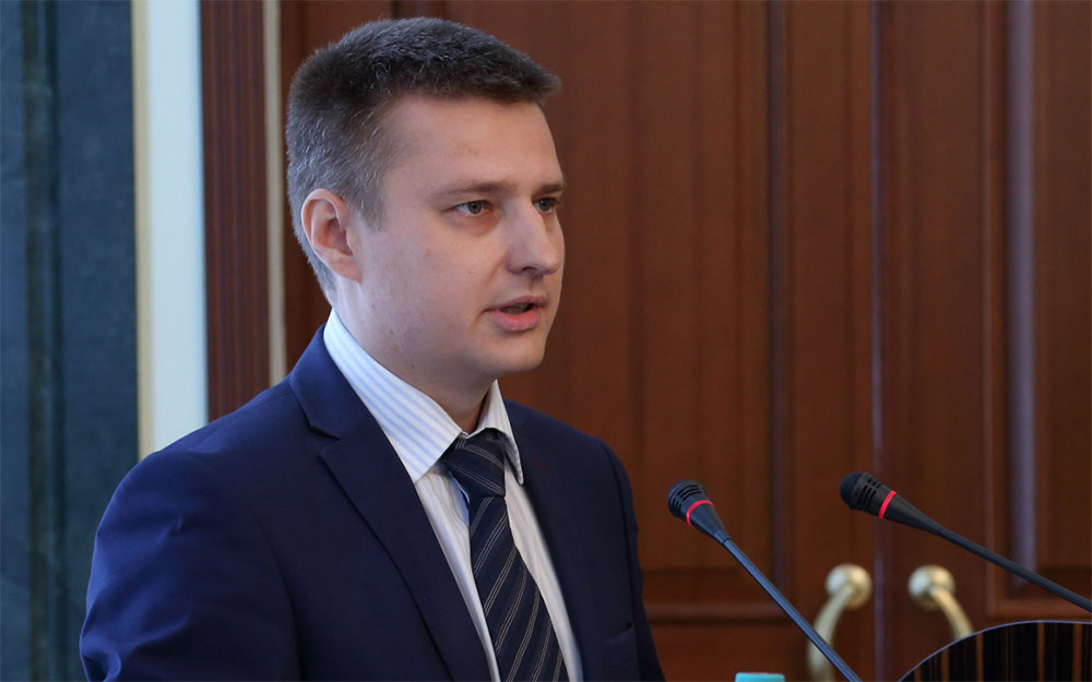 Антон Прыгунов: Дефицит областного бюджета в 2016 году сведен к минимуму Антон Прыгунов. Минфин