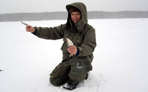 Владимир Мирошниченко. Ловля зимой на безмотылку