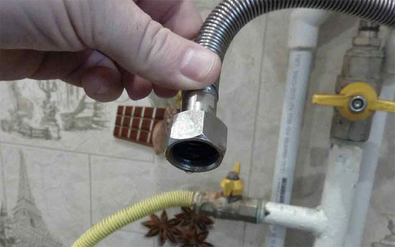 На Южном Урале уже третий за год случай затопления газопровода Самовольный монтаж газового водонагревателя