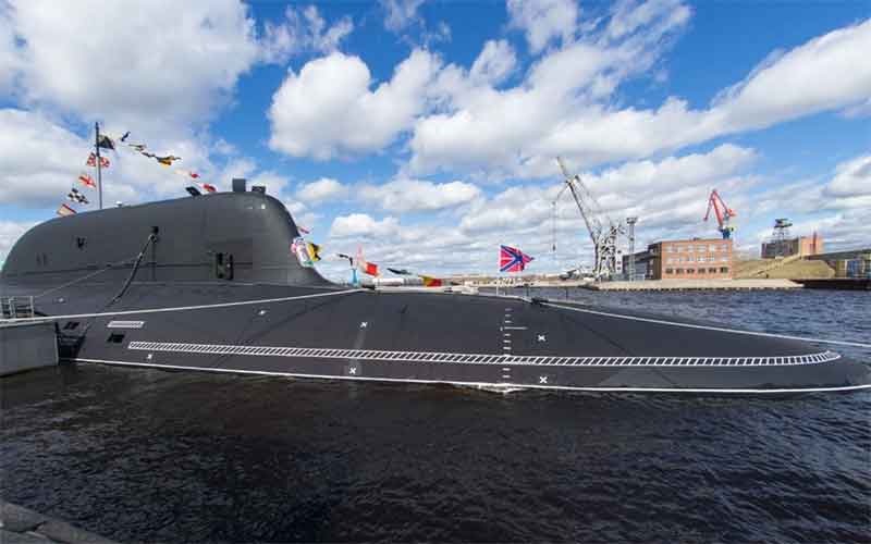 На атомном подводном ракетном крейсере «Казань» поднят Андреевский флаг