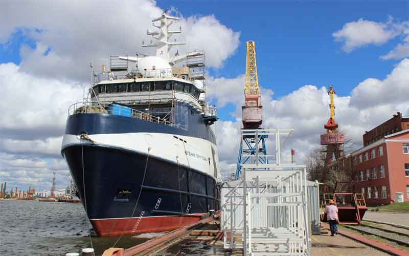 На заводе «Янтарь» начались испытания судна «Евгений Горигледжан»