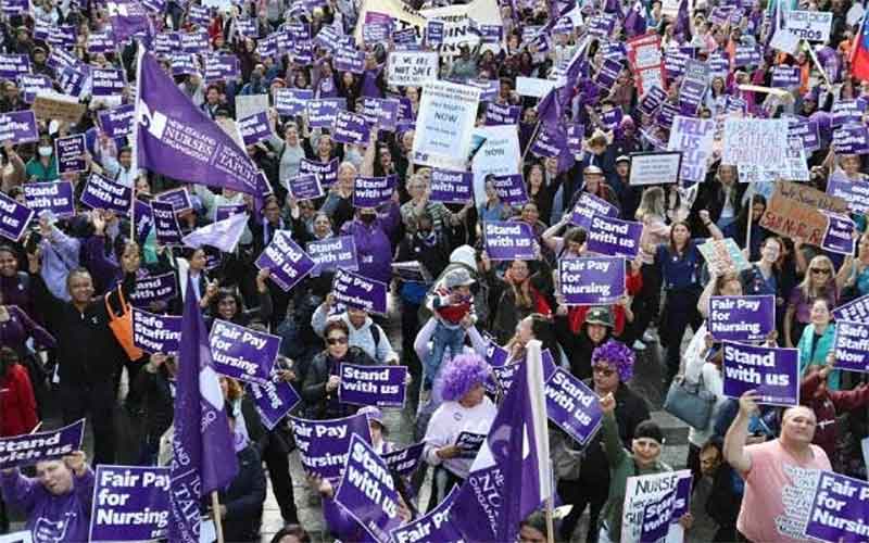 В Новой Зеландии проходит общенациональная забастовка медсестер