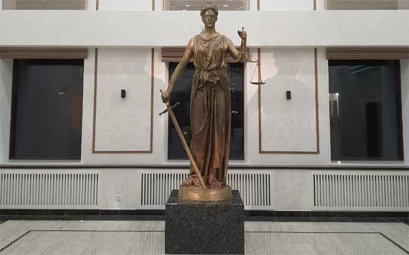 В Каслях отлили статую Фемиды для суда в Тюмени