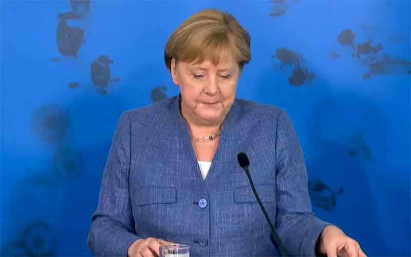 Меркель назвала условие снятия ограничений по COVID-19