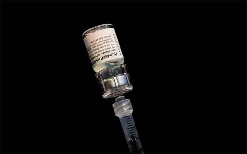В Новой Зеландии женщина умерла после прививки Pfizer