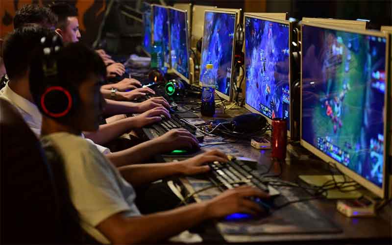 Китайские подростки возмущены ограничениями на онлайн-игры