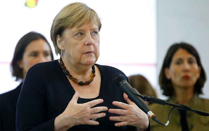 Меркель выступает за переговоры с Талибаном о продлении сроков эвакуации 