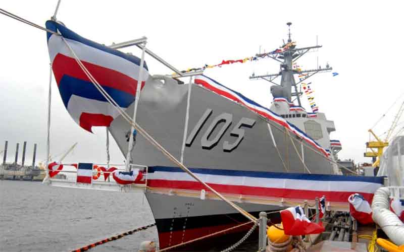 Китай осудил США и Канаду за отправку военных кораблей через Тайваньский пролив