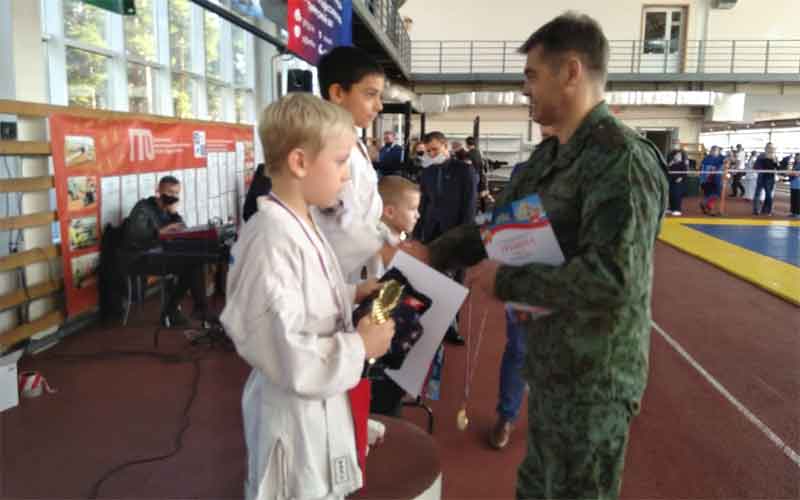 В Челябинске прошли соревнования по армейскому рукопашному бою