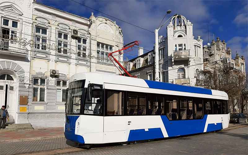 Екатеринбург поставил партию трамваев 71-411 и 71-411-03 в Крым