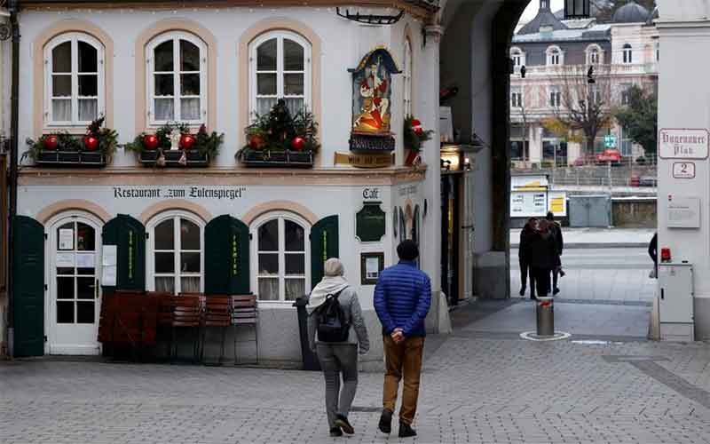 Австрия ужесточает ограничения по COVID-19 перед Рождеством