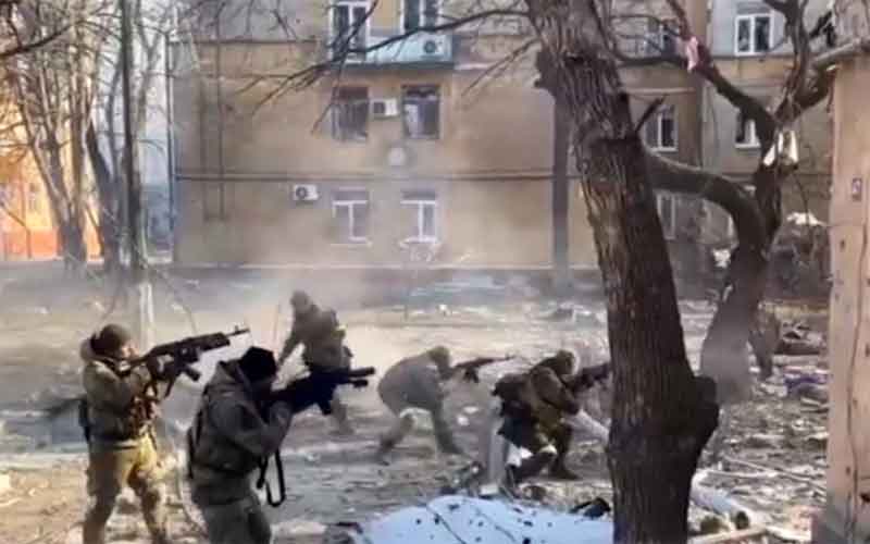 Кадыров опубликовал видео работы бойцов СОБРа «Ахмат» в Мариуполе