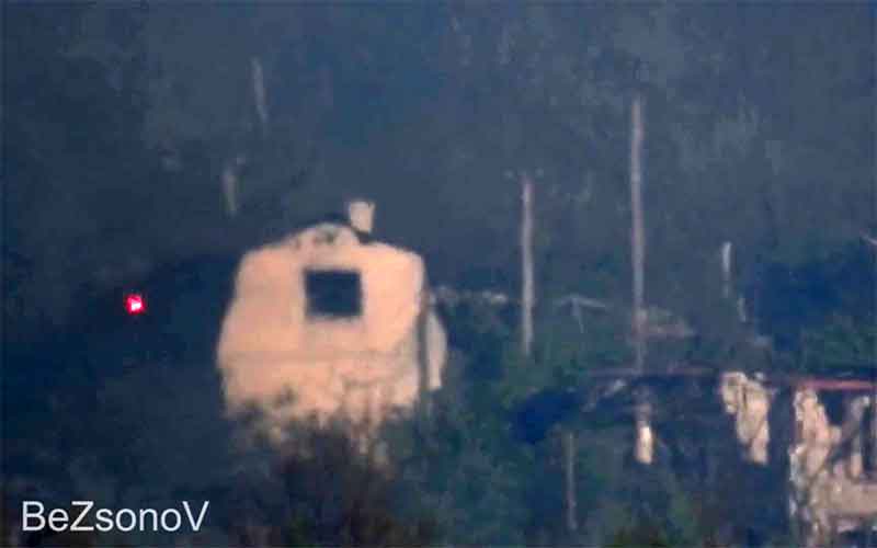 Спецназ ДНР снял на видео, как ПТУР уничтожает снайпера ВСУ