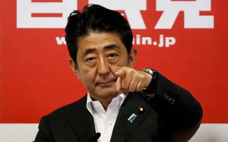 Экс-премьер Японии обвинил в начале спецоперации на Украине Зеленского