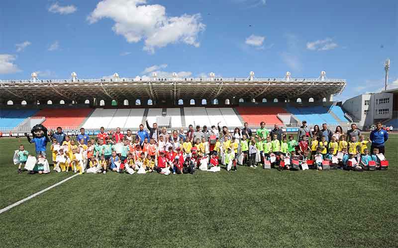 Спортивный фестиваль «Дошколята» в Челябинске прошел при поддержке Росбанка