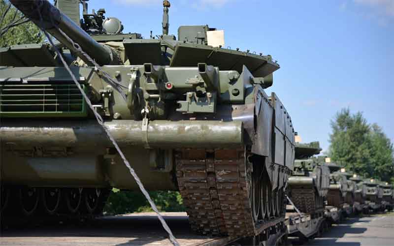 Партия танков Т-80БВМ досрочно отправлена в войска