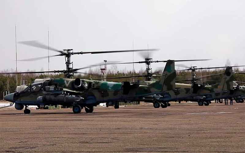 Российские СМИ подтверждают подрыв двух Ка-52 в Псковской области