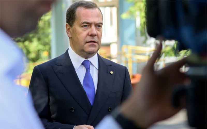 Зампред Совбеза России Дмитрий Медведев Медведев заявил, что тема денег для Украины становится токсичной в США