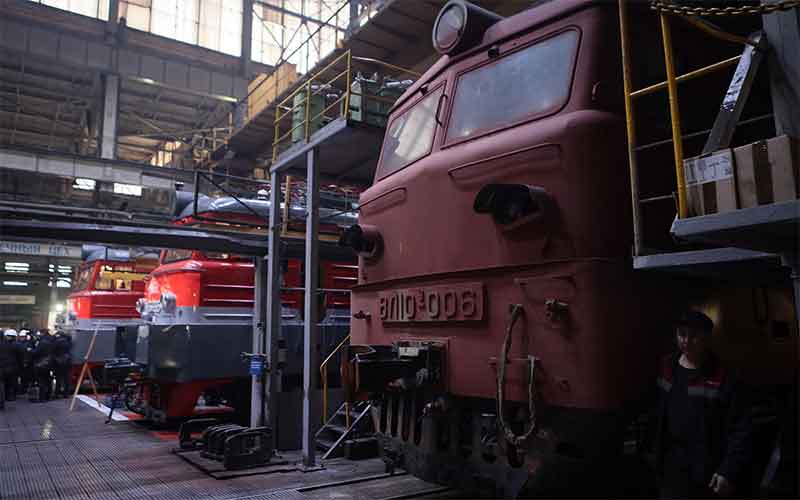 ЧЭРЗ в 2023 году планирует выйти на цикл ремонтов 500 секций локомотивов