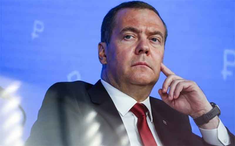 Медведев считает, что НАТО нужно распустить как преступное образование 