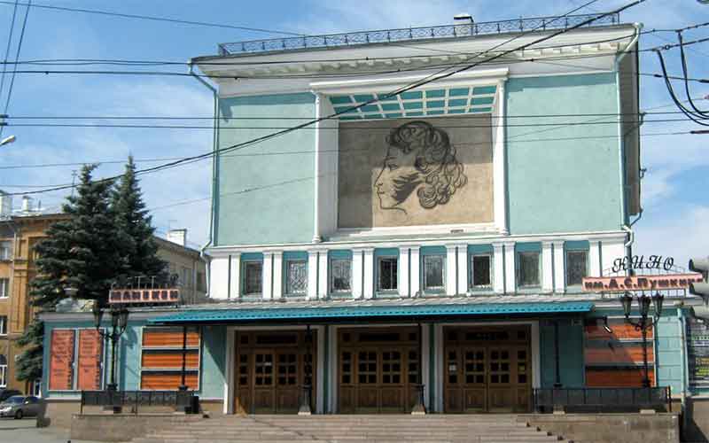 Рейтинг самых популярных театров Челябинска составили связисты 