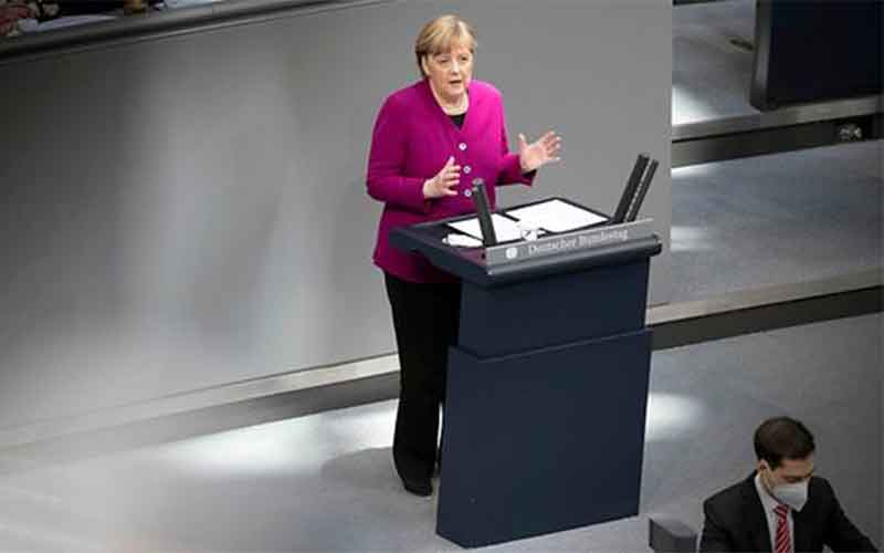 Меркель призывает ввести в Германии комендантский час