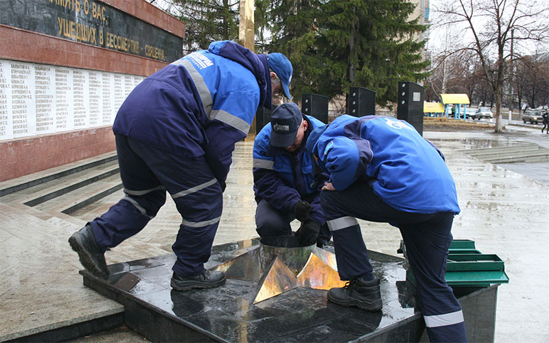 обслуживание 28 мемориальных комплексов «Вечный огонь» Газовые службы провели профилактику мемориалов «Вечный огонь»