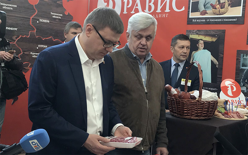 Алексей Текслер посетил стенд «Рависа» на «АГРО-2019»