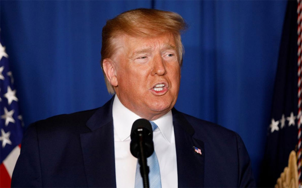 Президент США Дональд Трамп Твиттер продолжает «войну» с Дональдом Трампом