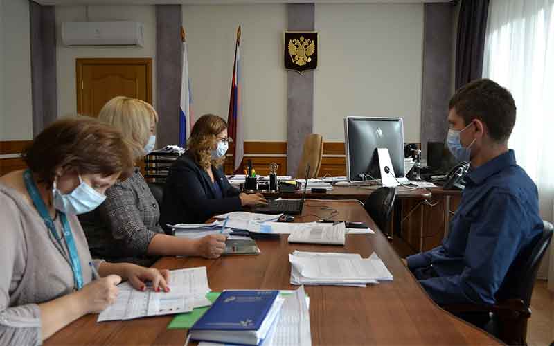Совещание в Росреестре Для челябинского бизнеса госрегистраторы создадут сервис «одного окна»