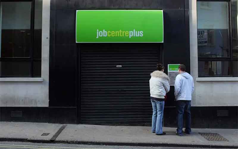 Безработица в Великобритании побила пятилетний рекорд