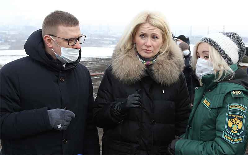Десант федеральных чиновников побывал на главных загрязнителях Челябинска