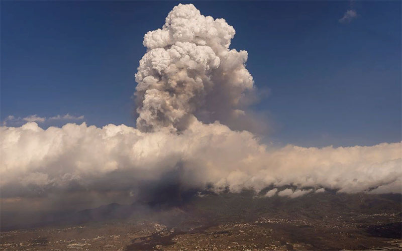 Вулканические взрывы на Ла-Пальме усиливаются