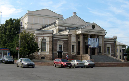 Челябинск, Народный дом по ул. Кирова, 116