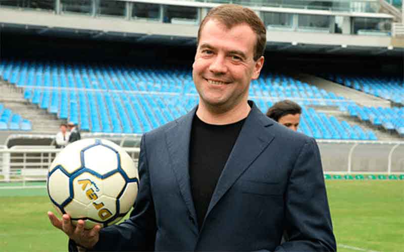 Медведев предложил британцам отдать Фолкленды чемпионам мира по футболу