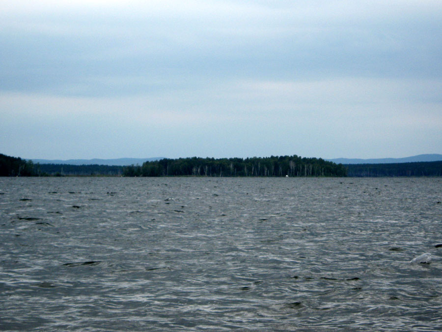 Озеро Акакуль, вид на остров (фото Куделенского Олега, Челябинск)