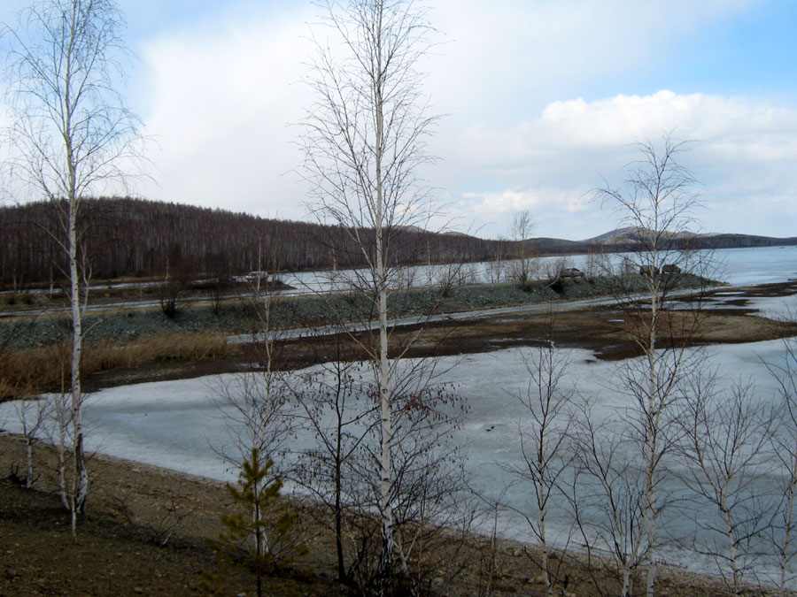 Аргазинское вдхр, дамба реки Миасс (фото Куделенского Олега, Челябинск)
