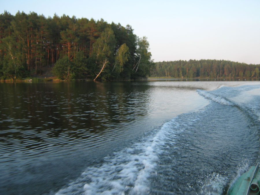 Озеро Малый Агардяш, поездка по озеру (фото Куделенского Олега, Челябинск)