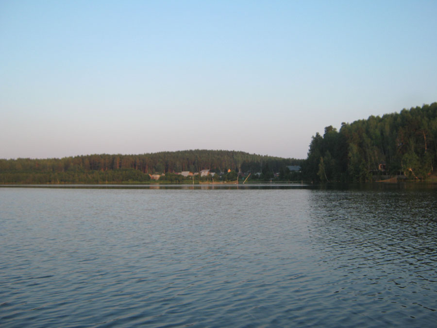 Озеро Малый Агардяш, вид на дачные домики (фото Куделенского Олега, Челябинск)