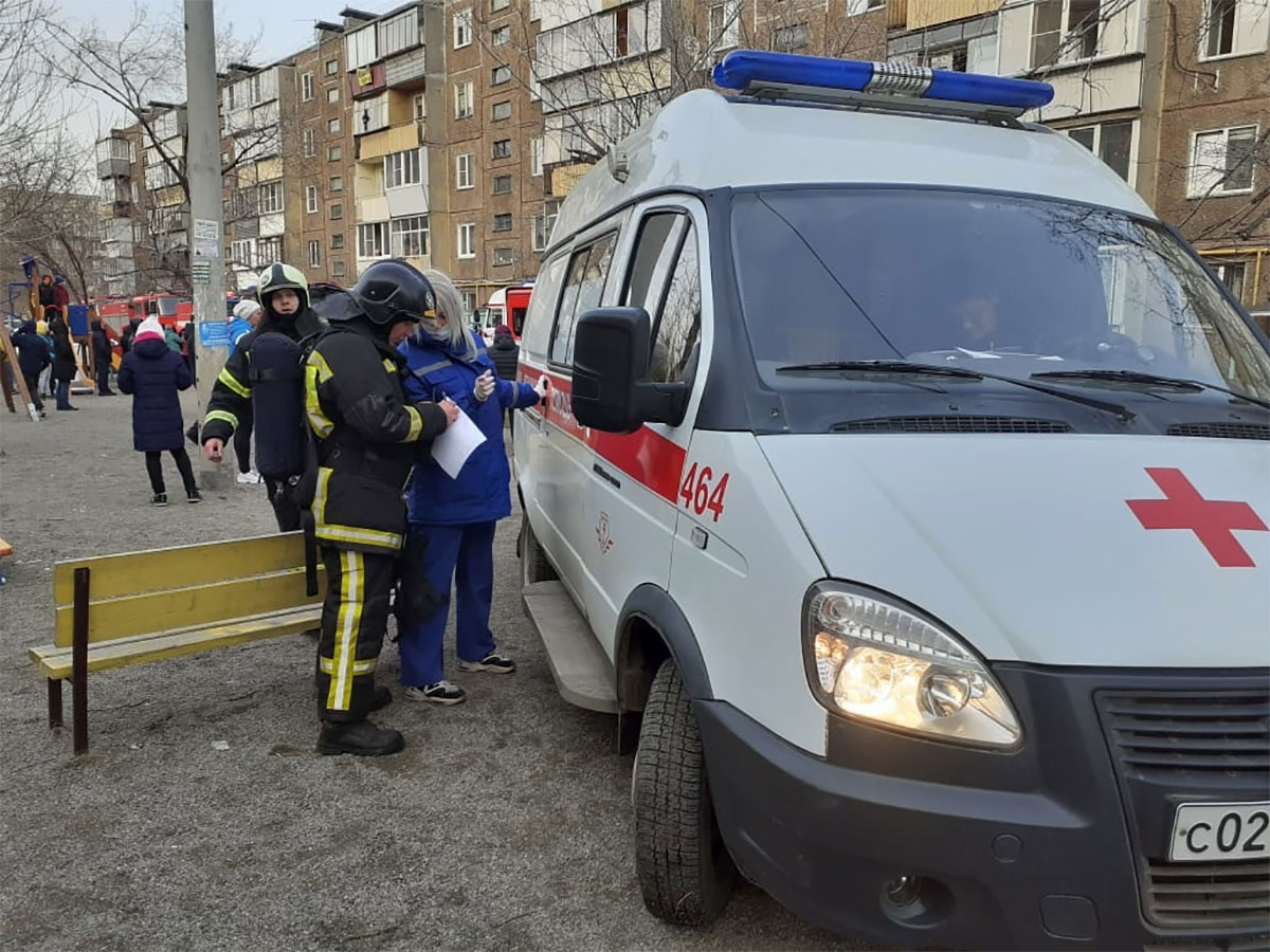 Спас челябинск. Челябинск Гражданская 10 а пожар. Пожар в Челябинске вчера. Центр спас Челябинск.