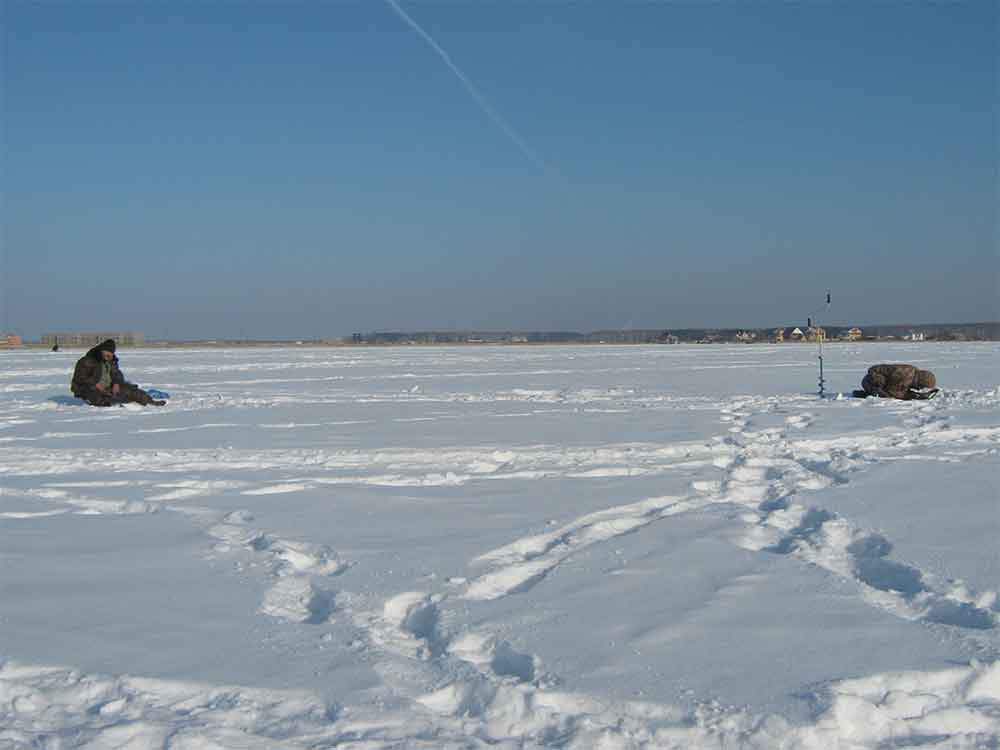 Ловля рипуса зимой. Озеро Большой кременкуль (фото Олега Куделенского, Челябинск)